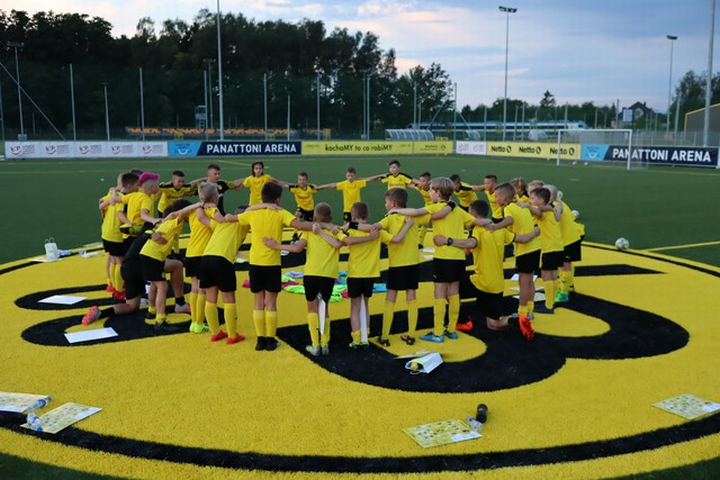 /uploads/posts/2a7dc45ad35139ae247315591925a4c9127280c7/images/Akademia BVB a Panattoni Arena.png